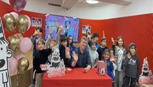 SAFTİRİK'İN YARATICISI JEFF KINNEY TÜRK HAYRANLARIYLA BİRARAYA GELDİ