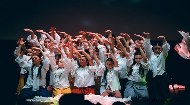 SHAKESPEARE'İN "SPIRITUA"SI BAKIKÖY'DE SAHNELENECEK