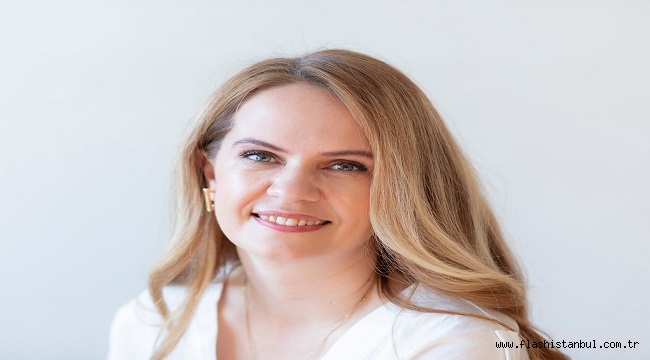 DOÇ.DR.SAYGILI:"MODA SADECE KIYAFET DEĞİL,TOPLUMUN AYNASIDIR"