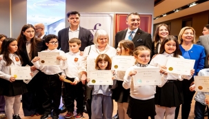 "DOĞUDAN BATIYA ÇOCUK GÖZÜNDEN GELECEĞİN DÜNYASI" TEMALI RESİM SERGİSİ AÇILDI