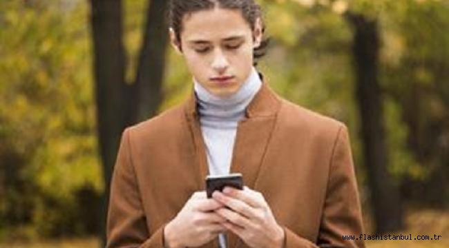 EKRAN SÜRESİNİ AZALTMAK ZİHİN SAĞLIĞINI DESTEKLİYOR