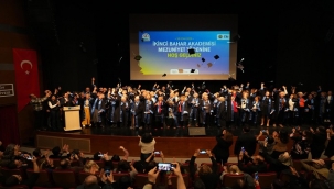 İKİNCİ BAHAR'DA MEZUNİYET SEVİNCİ