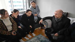 ÜMİT ÖZDAĞ GÜNGÖREN'DE ÖLDÜRÜLEN 17 YAŞINDAKİ ATLAS ÇAĞLAYAN'IN AİLESİNİ ZİYARET ETTİ