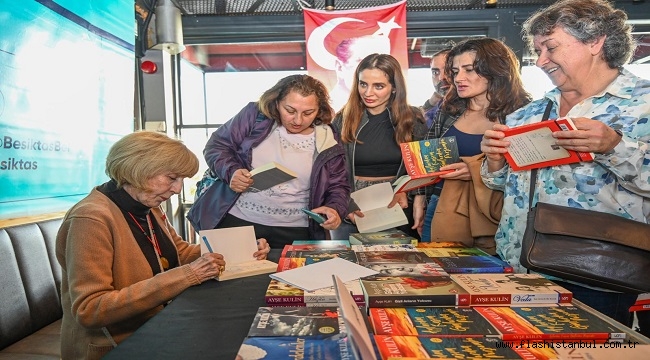 AYŞE KULİN BELTAŞ KİTAP KAFE'DE OKURLARIYLA BULUŞTU