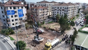 E SINIFI YÜKSEK RİSKLİ BİNANIN YIKIMI GERÇEKLEŞTİ