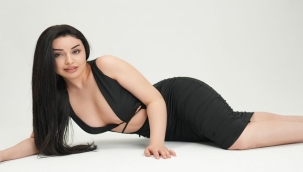 NUR FARAJ TİYATRO EĞİTİMİNE BAŞLADI