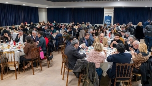 ÜSKÜDAR'DA İKİ BAŞKAN AYNI SOFRADA: 650 ESNAF GELENEKSEL İFTARDA BULUŞTU