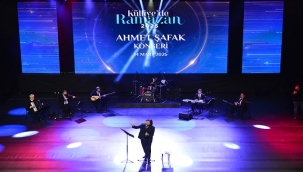 AHMET ŞAFAK KÜLLİYE'DE RAMAZAN KONSERİ VERDİ