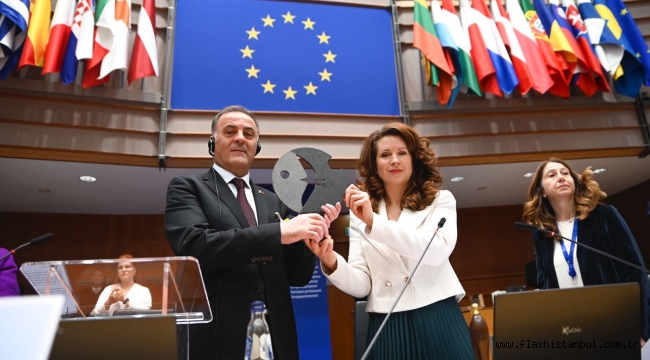 BRÜKSEL'DE İMAMOĞLU'NA ULUSLARARASI ÖDÜL