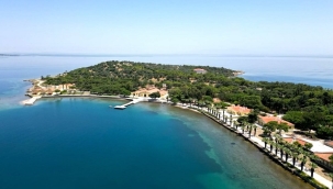 DÜNYANIN AYAKTA KALAN ÜÇ KARANTİNA ADASINDAN BİRİ İZMİR'DE