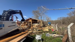 İSKİ TERKOS HAVZASI'NDAKİ KAÇAK YAPILARI YIKTI