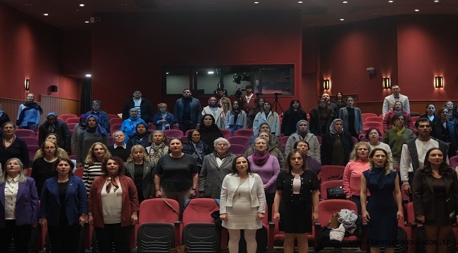  "İSMİNİ VERMEK İSTEMEYEN SÖYLEŞİ" İLE KADINLARIN SORUNLARI TARTIŞILDI