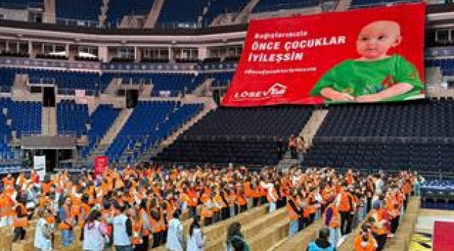 LÖSEV'DEN AİLELERE GIDA MADDESİ DESTEĞİ