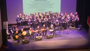 REBETİKO EZGİLERİ EGE'NİN İKİ YAKASINI SAKIZ ADASI'NDA BULUŞTURDU