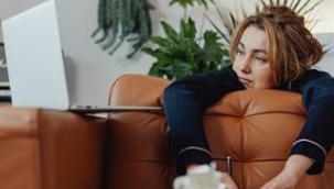 SOSYAL MEDYADA "KENDİ KENDİNE PSİKİYATRİK TANI KOYMA" TRENDİ BÜYÜYOR!