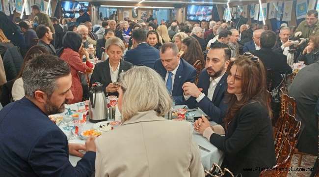 VALİDE SULTAN GEMİSİ'NDE İYİ PARTİ'DEN İFTAR BULUŞMASI