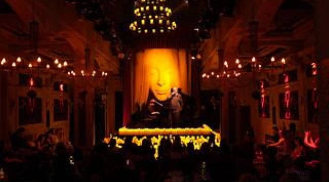 CANDELA CONCERT MUM IŞIĞINDAKİ ATMOSFERİNİ ANADOLU'YA TAŞIYOR