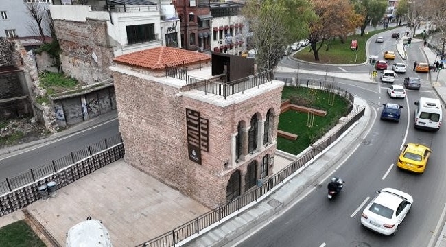 HALİÇ SANAT'TA ÜÇ YENİ SERGİ İSTANBULLULAR'LA BULUŞTU