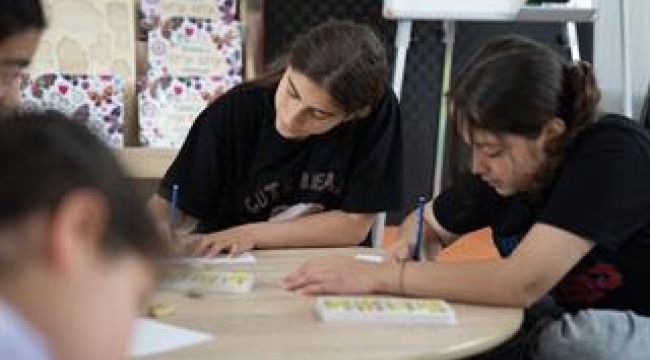 HATAY'DA DEPREMDEN ETKİLENEN ÇOCUKLARIN YAZDIĞI MASAL ANİMASYONLA ANLATILDI