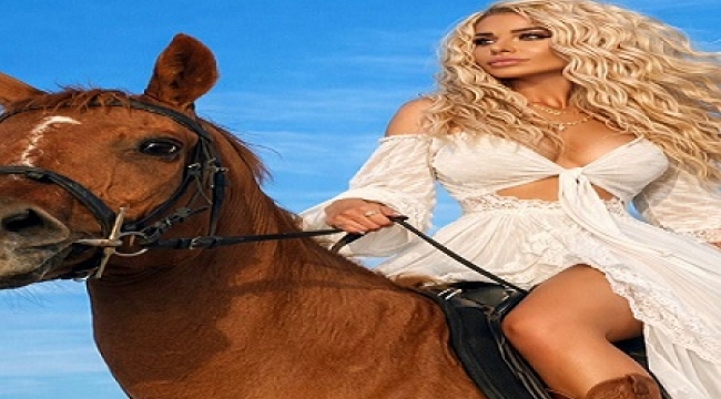 MARIA ANDRIA YENİ ŞARKILARLA ATAĞA KALKTI