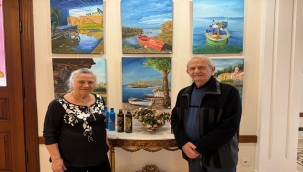 PENDİK'TE LEYLA VE SADUN VARNA'NIN "FREKANS" TEMALI YAĞLIBOYA SERGİSİ AÇILDI