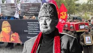 PROF. DR. YALÇIN KÜÇÜK ASKERİ TÖRENLE TOPRAĞA VERİLDİ