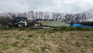 TERKOS HAVZASI'NDAKİ KAÇAK YAPILAR KALDIRILDI