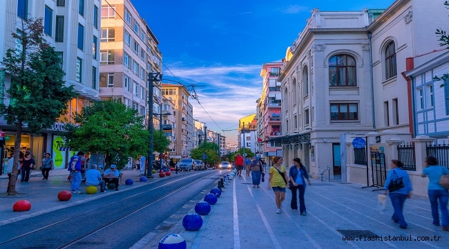 KADIKÖY BELEDİYESİ'NE ONUR BAYRAĞI ÖDÜLÜ