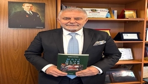 OSMAN ÖZTÜRK'ÜN MAVİ-BLUE" ADLI KİTABI ATİNA'DA OKURLA BULUŞTU